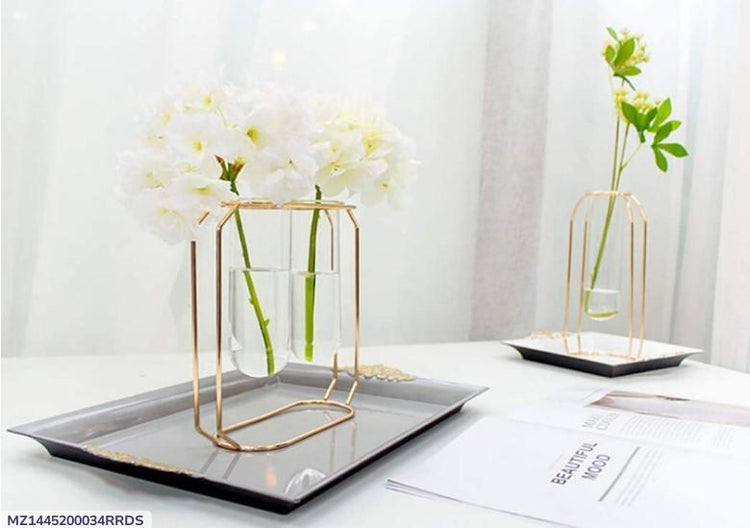 Modern Geometric Golden Iron Vase: Elevate Your Living Room & Desktop Aesthetics