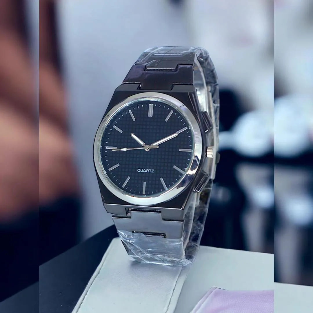 Men's Classic Stainless Steel Chain Watch (8mm Round Dial) Ideal for highlighting the classic build and key specs clearly.