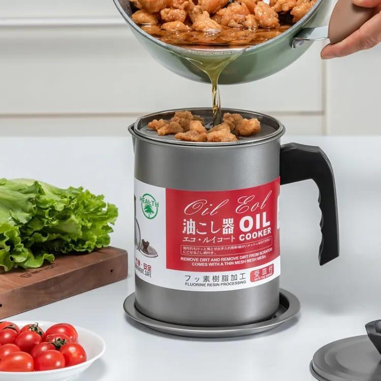 Stainless Steel Strainer Oil Pot 1.4L Pakistan
